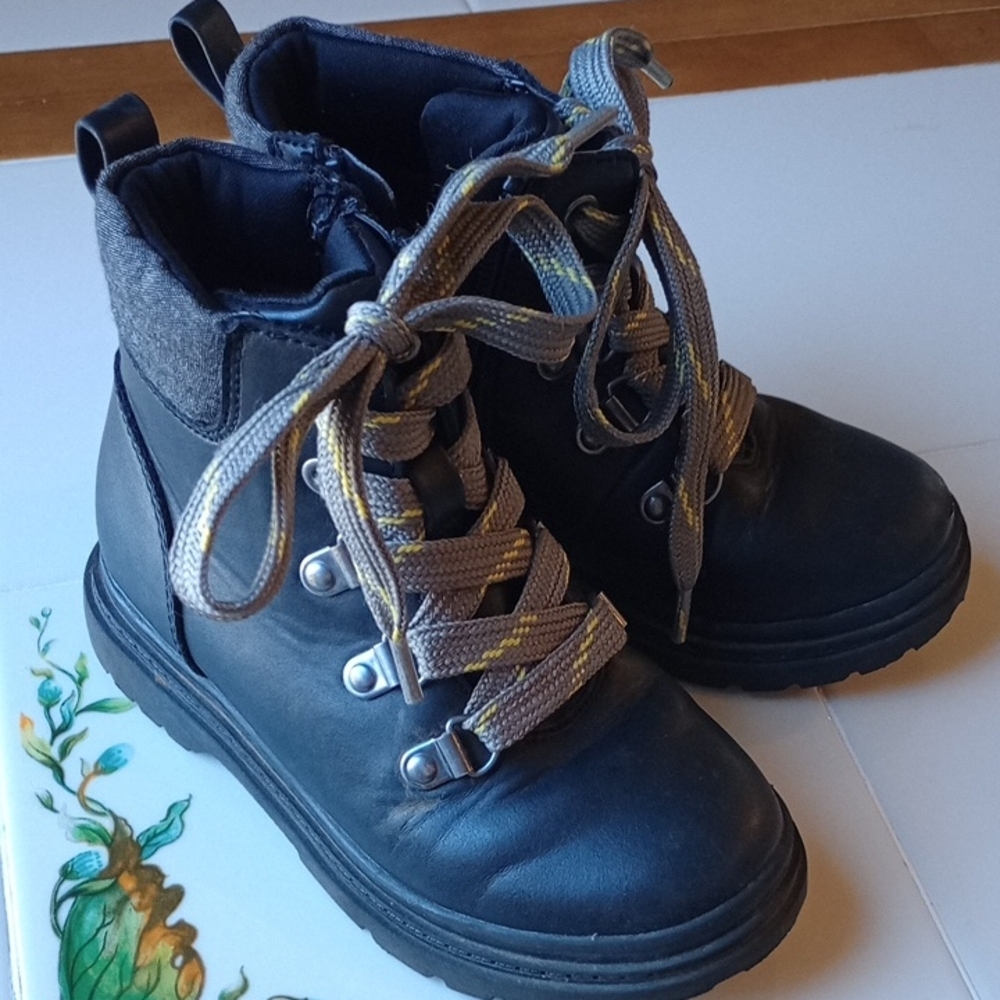 Cat & Jack Boys Boots